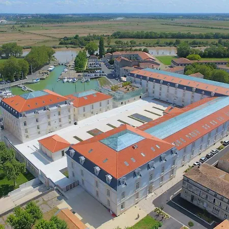 Rochefort, 3 Pieces, 6 Personnes - Fr-1-246b-29 * Rochefort (Charente-Maritime)